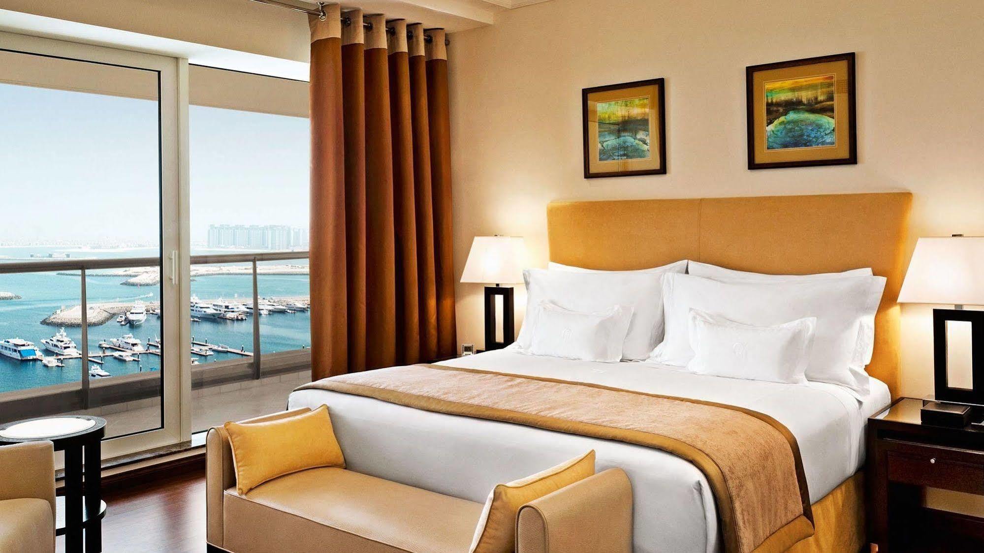 Ewan Tower Hotel Apartments Ajman Exteriör bild